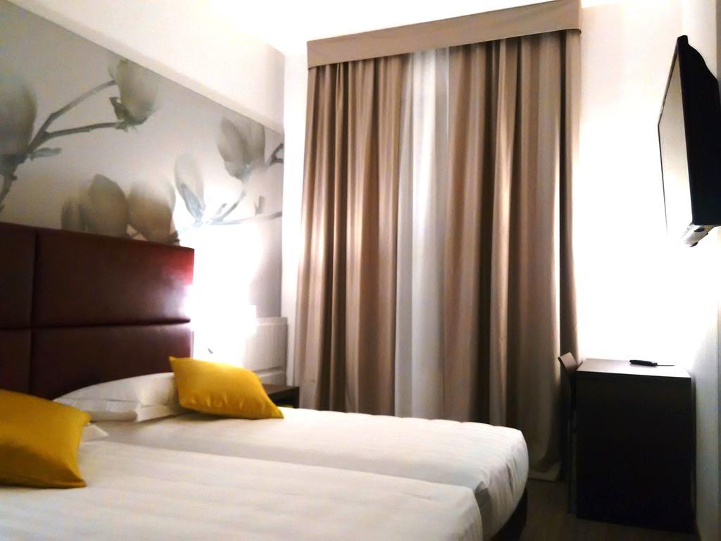 Hotel Villa Nabila Reggiolo Δωμάτιο φωτογραφία