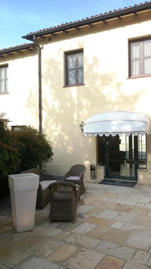 Hotel Villa Nabila Reggiolo Εξωτερικό φωτογραφία